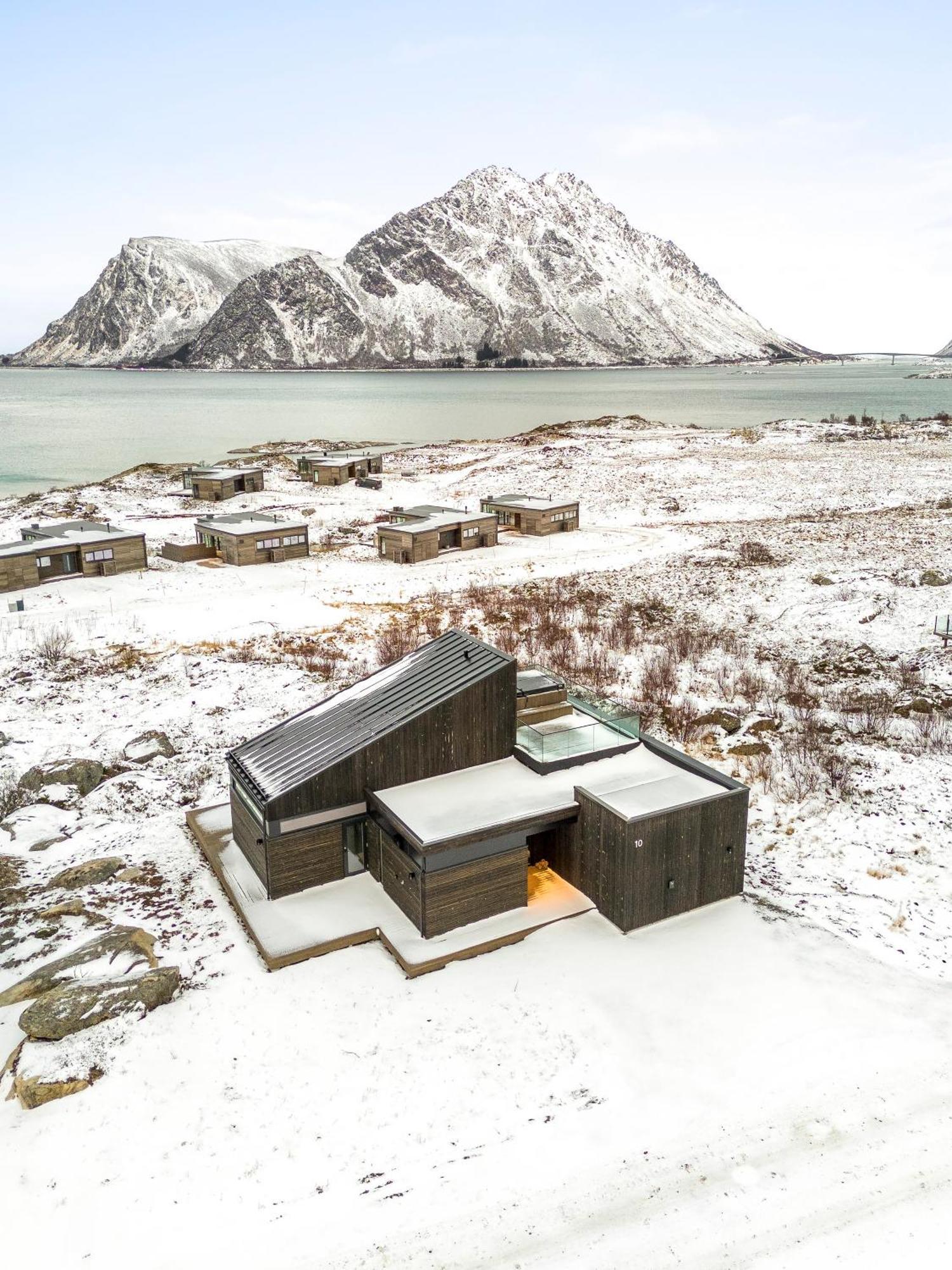 Hoda Cabin - Luxury Lodge With Jacuzzi And Sauna Lyngværet Kültér fotó